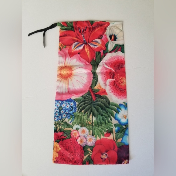 Gucci Other - Gucci Floral Dust Bags